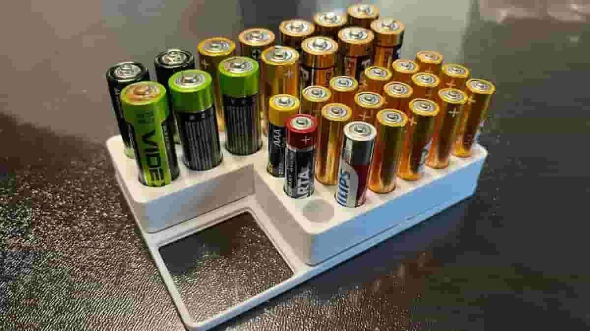 3D Printable Button Battery Holder